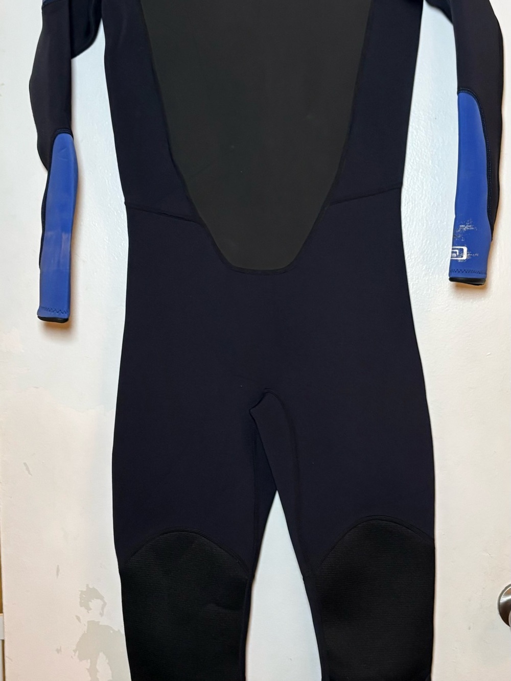 Men's Black Rash Guard Wetsuit with Blue Sleeve Accents